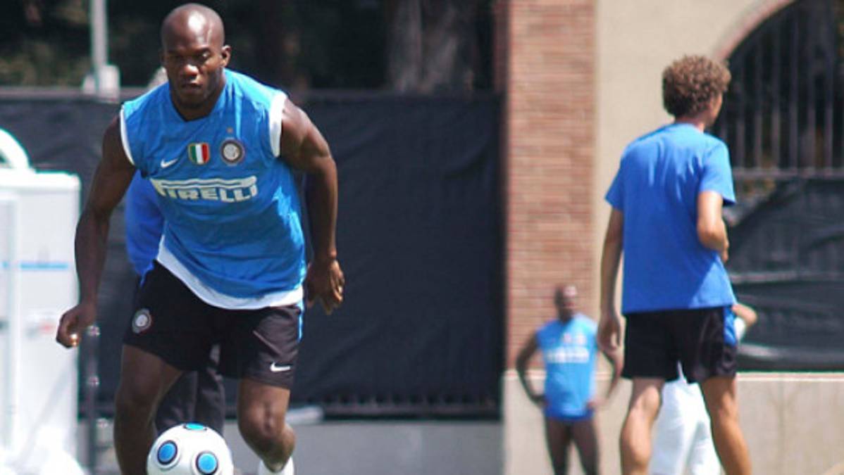 El Inter sigue entrenando sin David Suazo