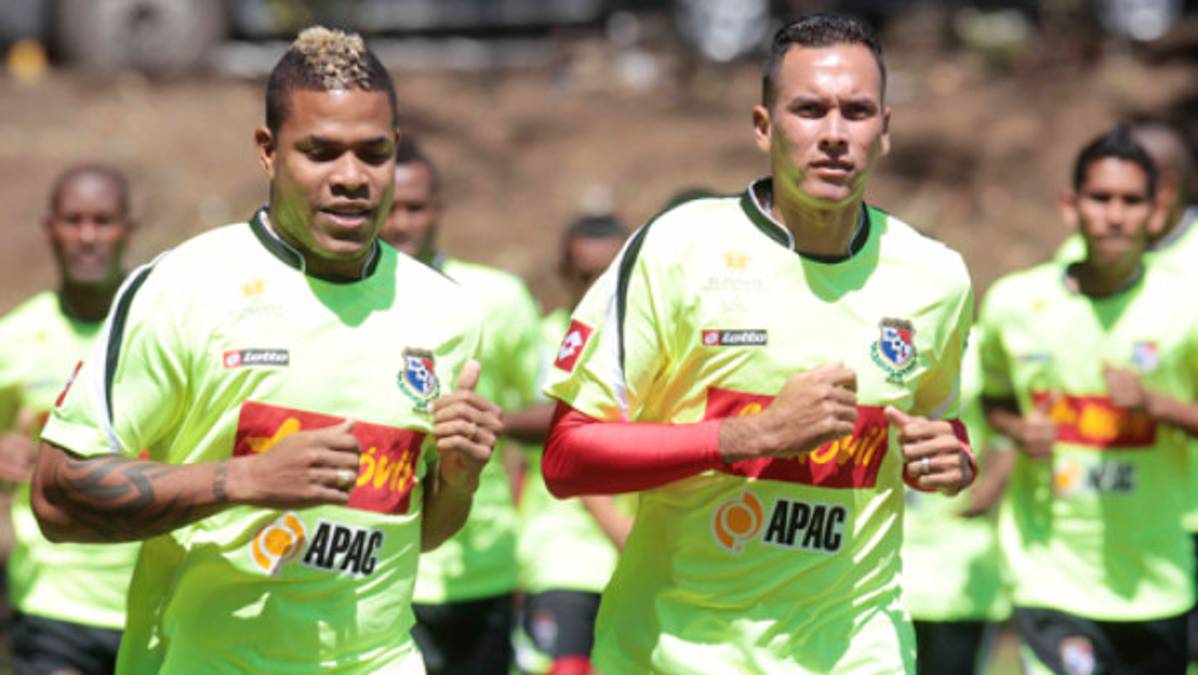 Panamá entrena con la cabeza en Honduras