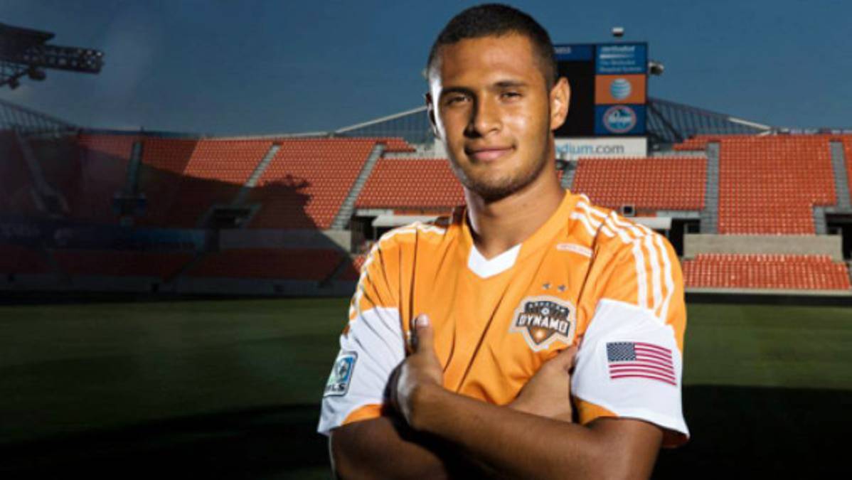 Alexander López ya viste la 10 del Houston Dynamo