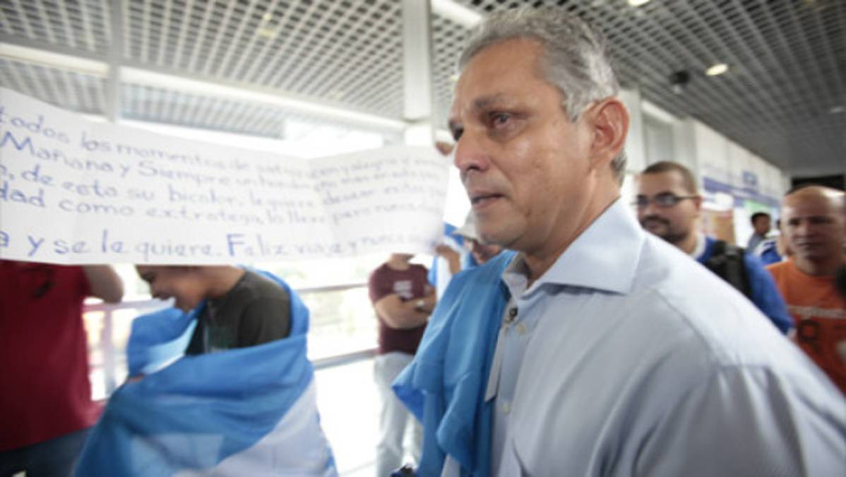 Entre lágrimas se fue Reinaldo Rueda