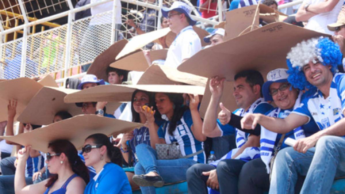 Las altas temperaturas no detiene a hondureños