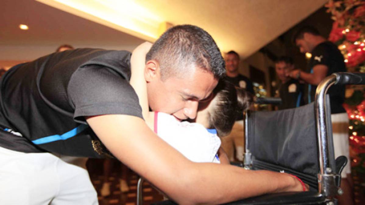 Dania Sabillón, la niña que conmovió al Olimpia