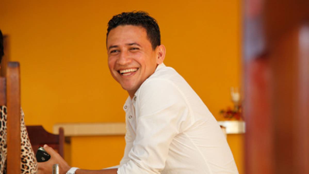 'Soy pastor, no puedo alejarme de Dios”: Carlos Oliva