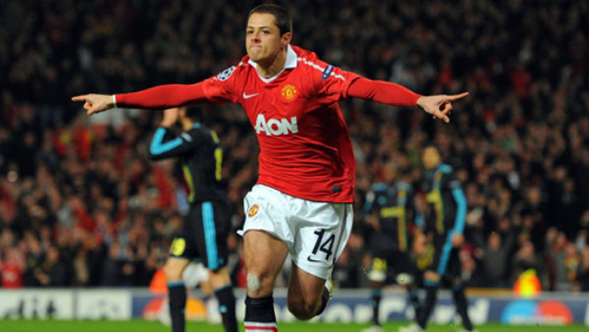Chicharito clasifica al Manchester United