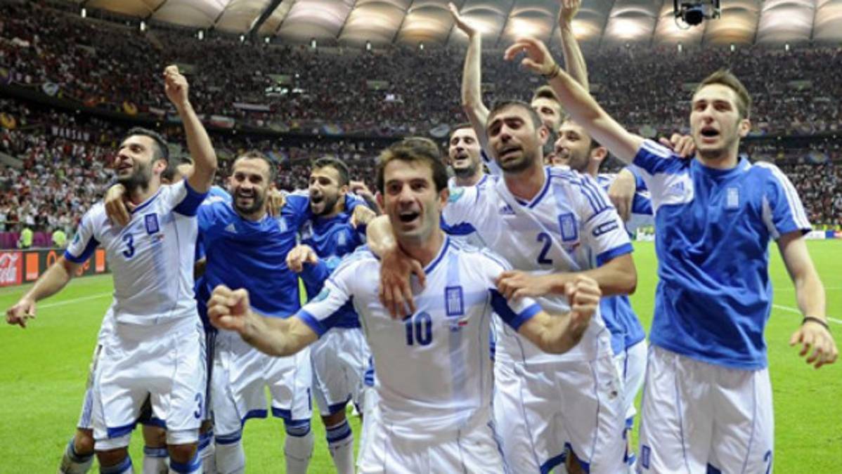 Grecia logra milagrosa clasificación en la Eurocopa