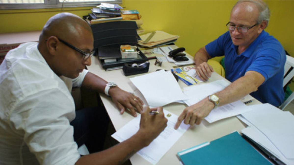 Sergio Mendoza vuelve al Real España