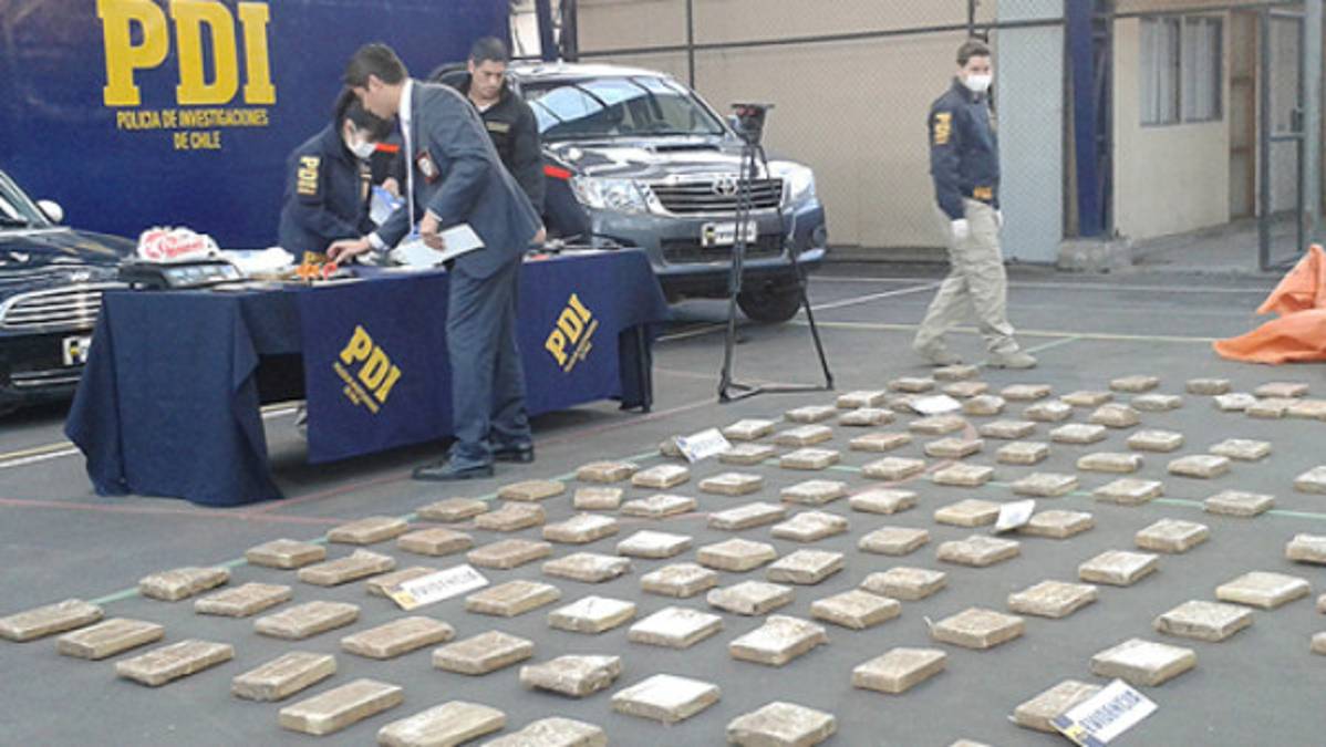 Futbolista chileno, detenido por contrabando de 136 kilos de marihuana