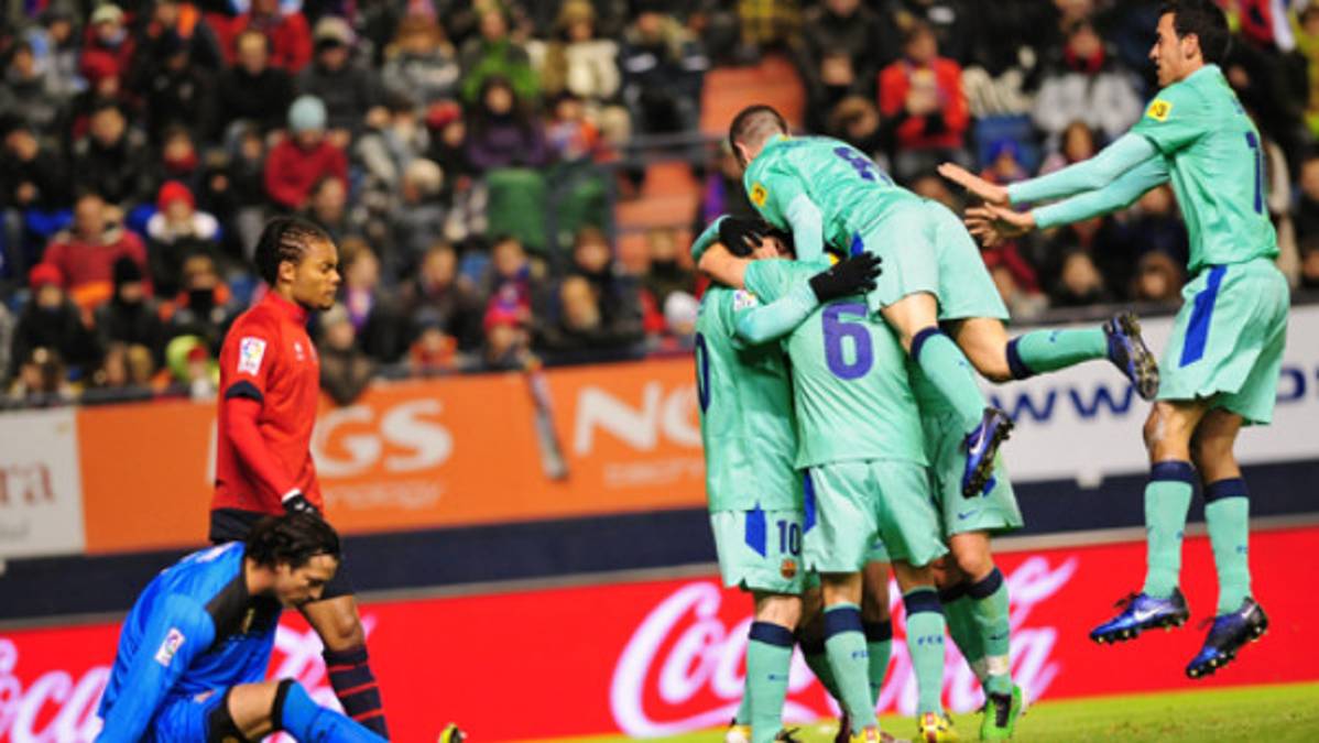 Pedro y Messi consolidan al Barcelona