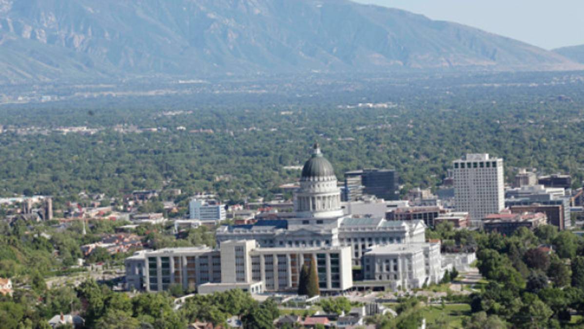 Honduras ya convive en la capital de los Mormones