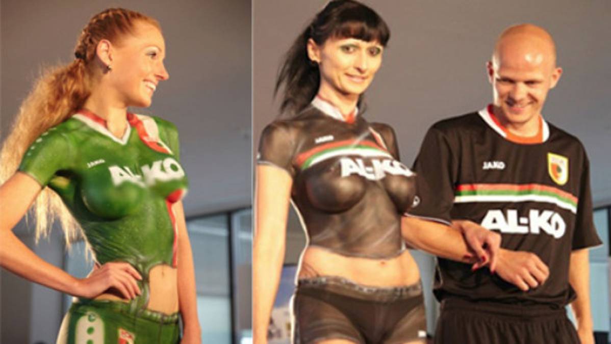 La sexy presentación de la nueva camiseta de un equipo alemán