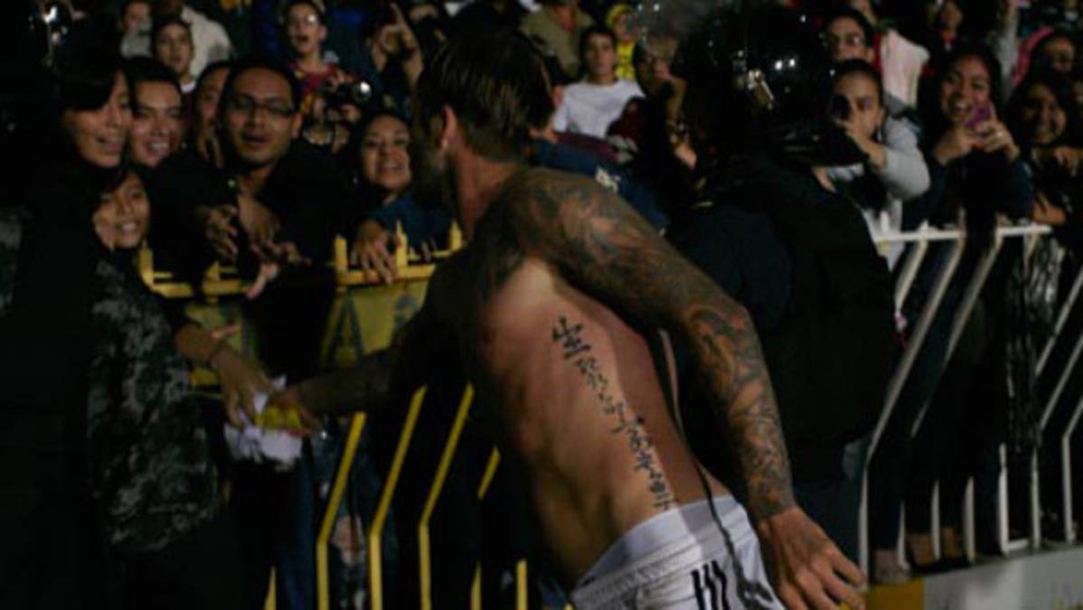 La chica de la camiseta de Beckham