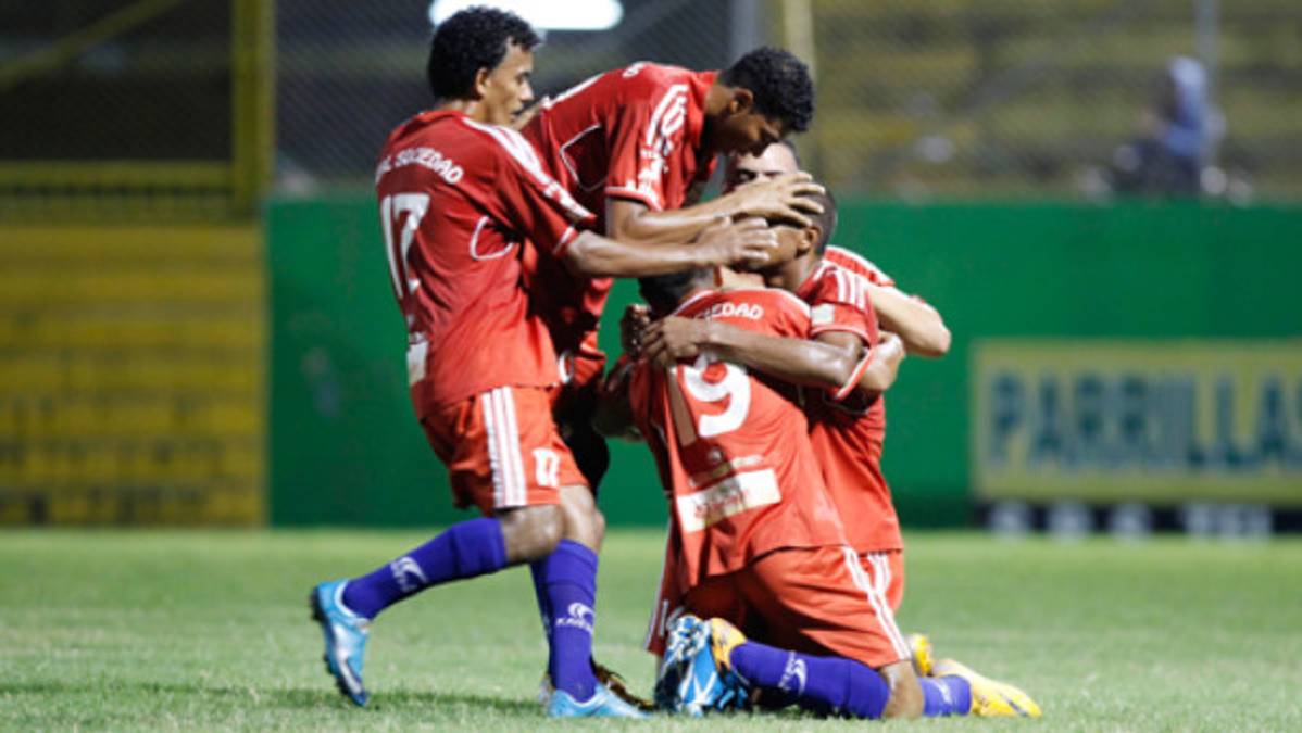 Real Sociedad acaricia ya el ascenso en Honduras