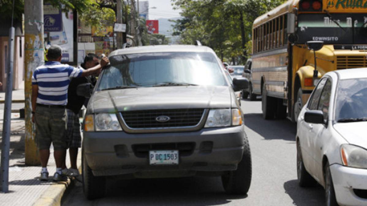 El mercado negro hace 'su diciembre” con boletos del Honduras-México