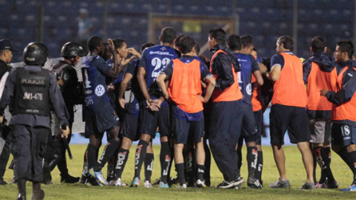 Deportes Savio derrota a Motagua en final polémico