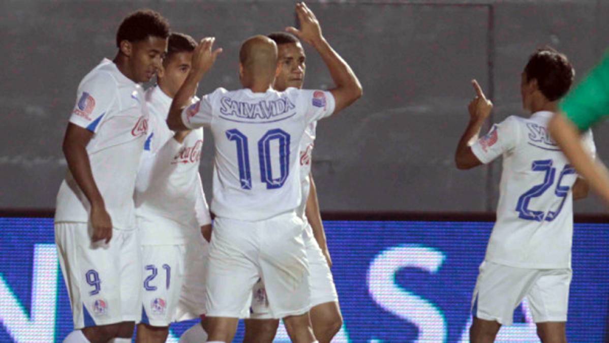 Roger Rojas salva la noche para Olimpia