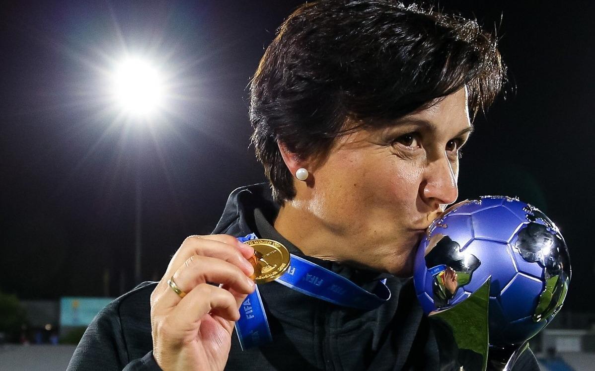 Selección femenina de Panamá presentó a su nueva DT: campeona del mundo, dirigió en México y trabajaba como policía