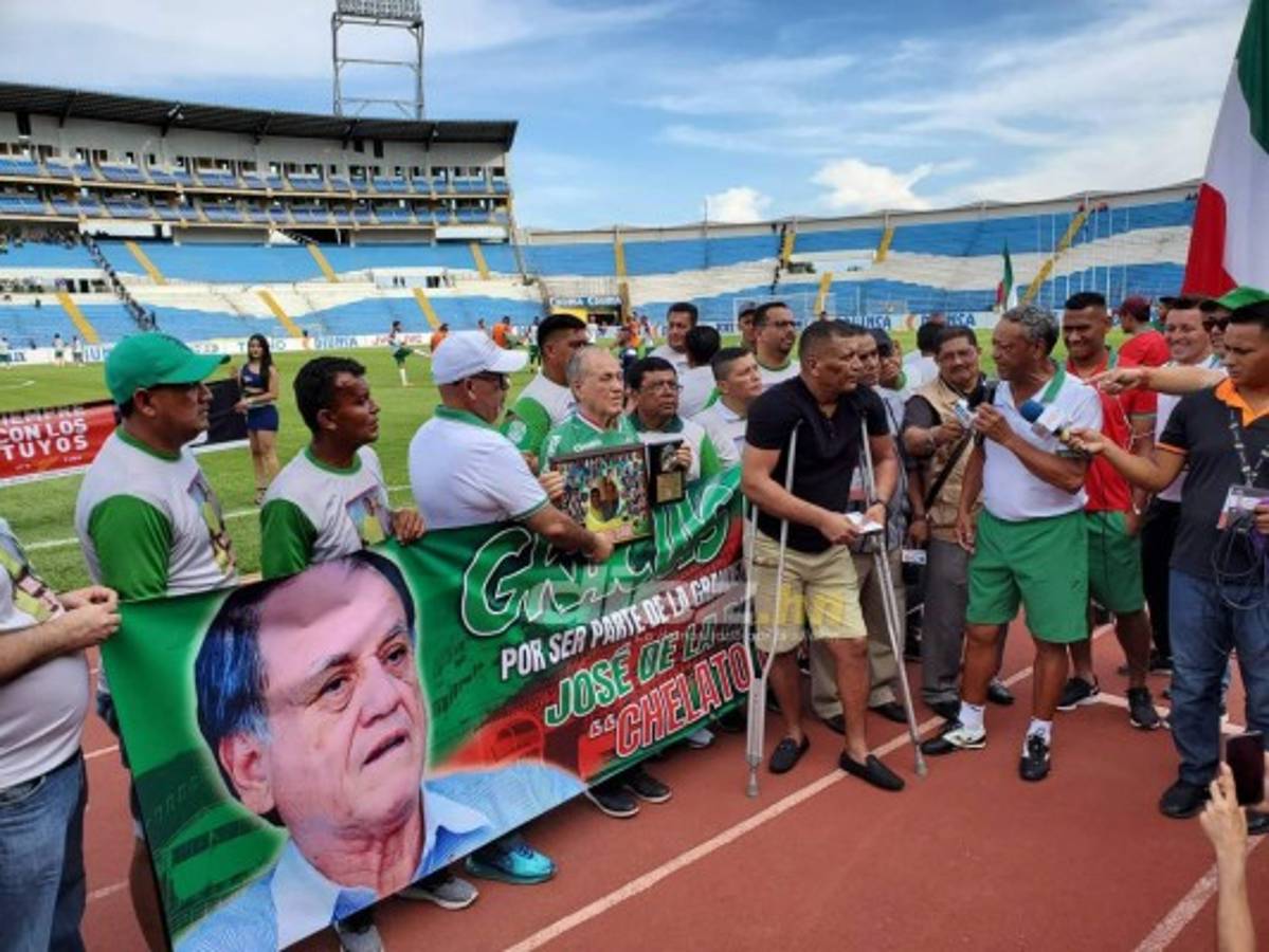 En fotos: Chelato Uclés se emociona en lindo homenaje que le realizó Marathón  