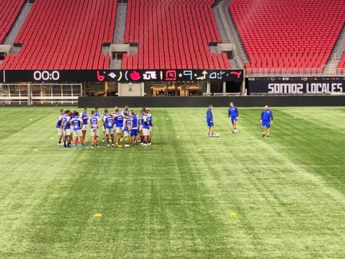 ¡Selfie, masaje y el camerino de la 'H'! Así fue reconocimiento de cancha de Honduras y México en Atlanta