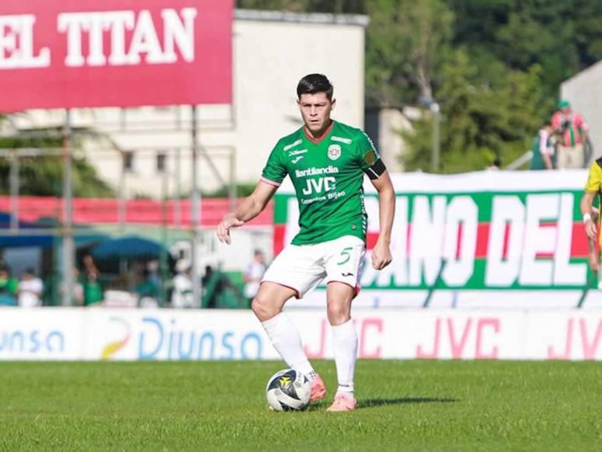 Francisco “Chelito” Martínez sorprende y se casó antes del partido de vuelta del repechaje ante Olancho FC