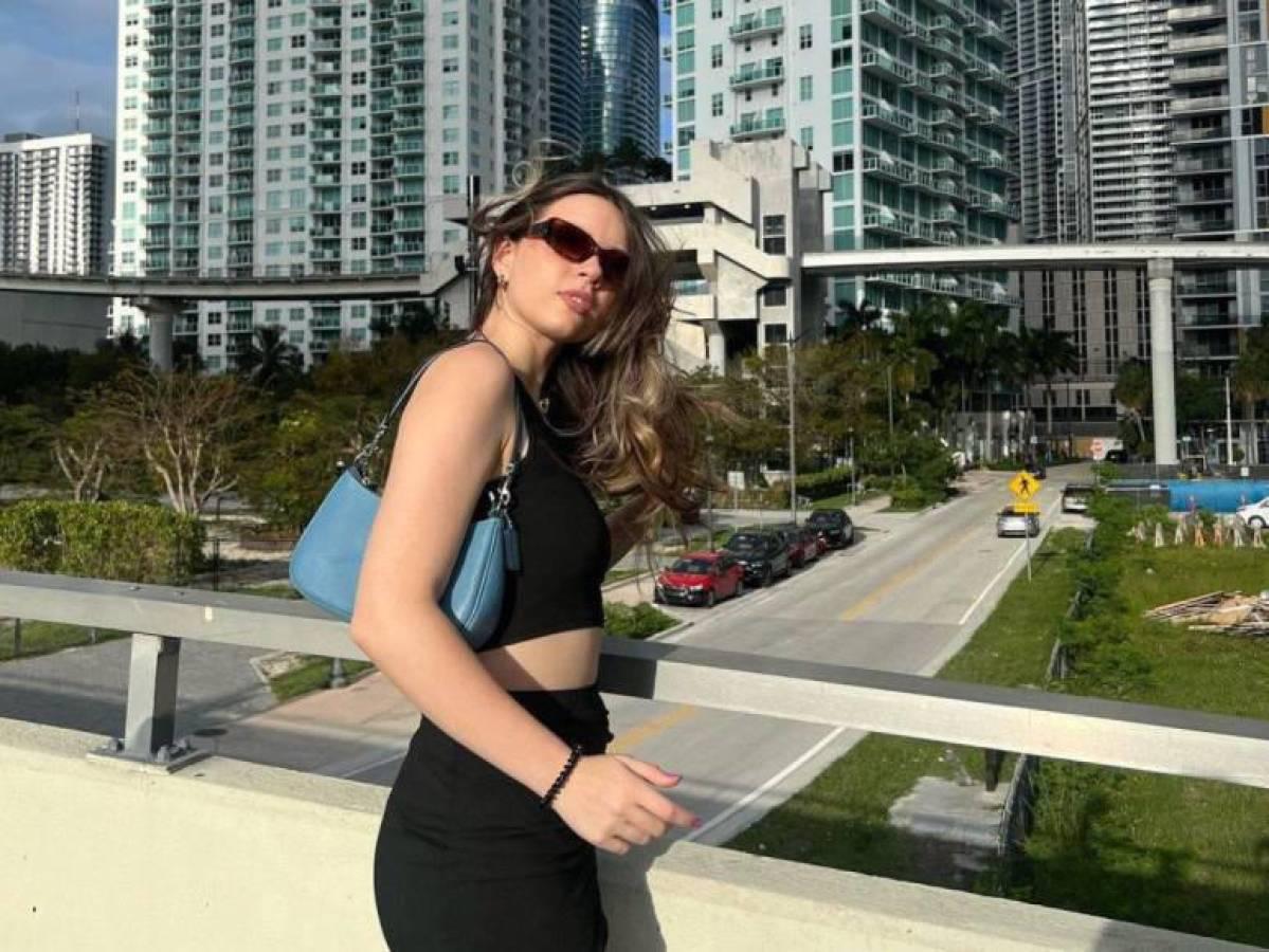 Cecilia García, novia de Agustín Auzmendi, se roba los suspiros en redes sociales con reveladora foto en traje de baño