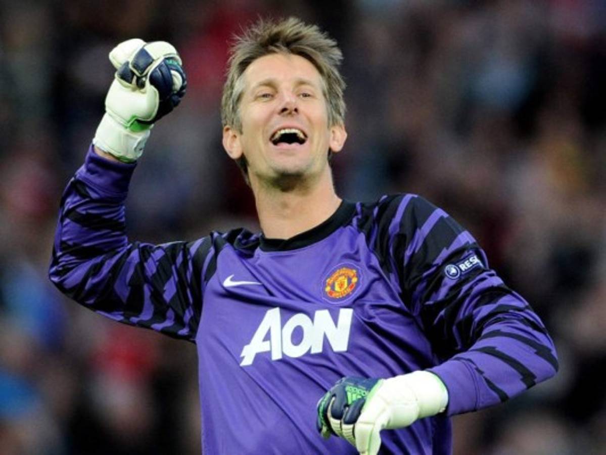 Los 15 grandes futbolistas que se retiraron después de los 40 años