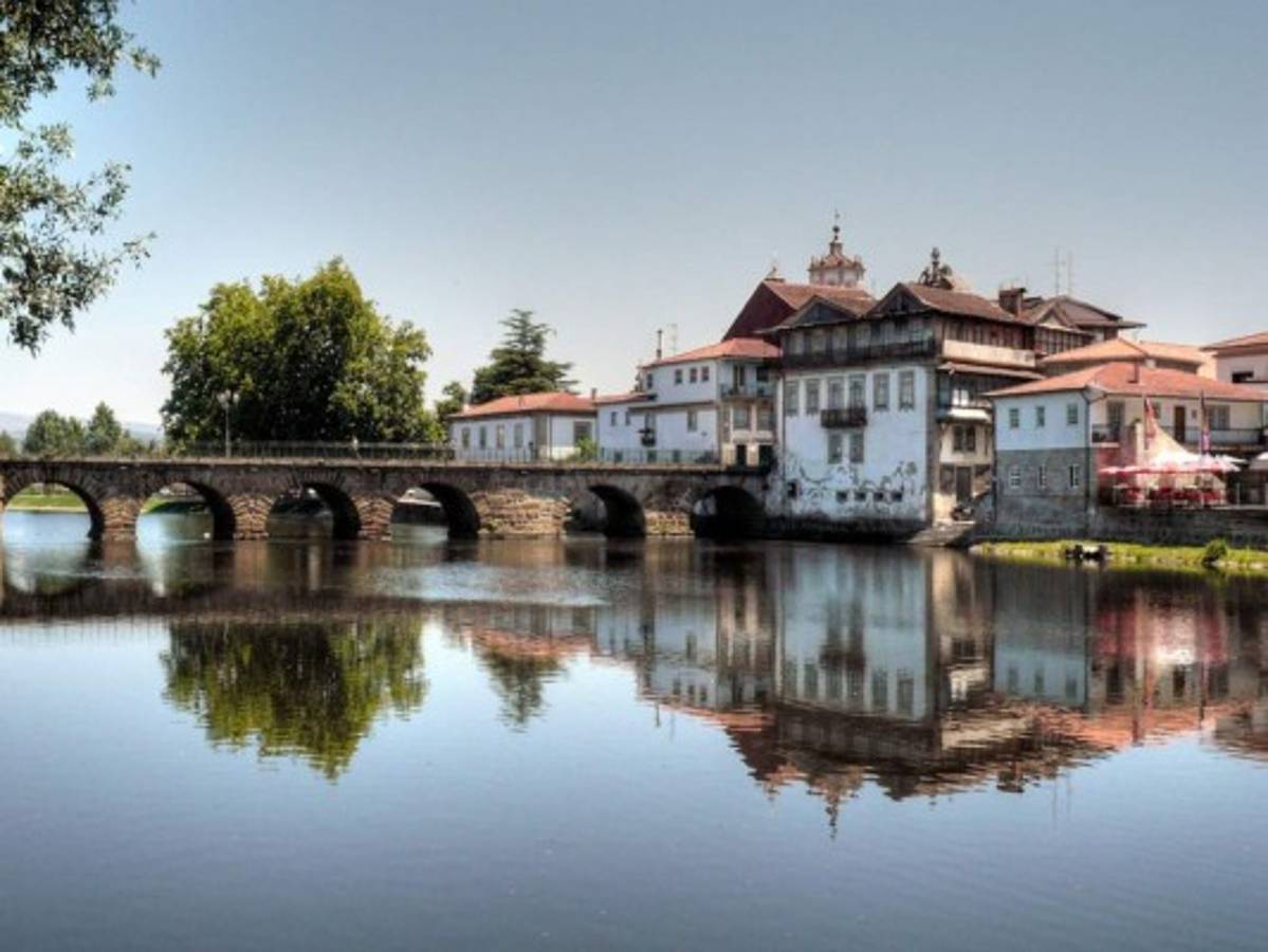 ¡Estadio y castillos medievales! Así es la nueva casa del hondureño Jonathan Rubio en Portugal