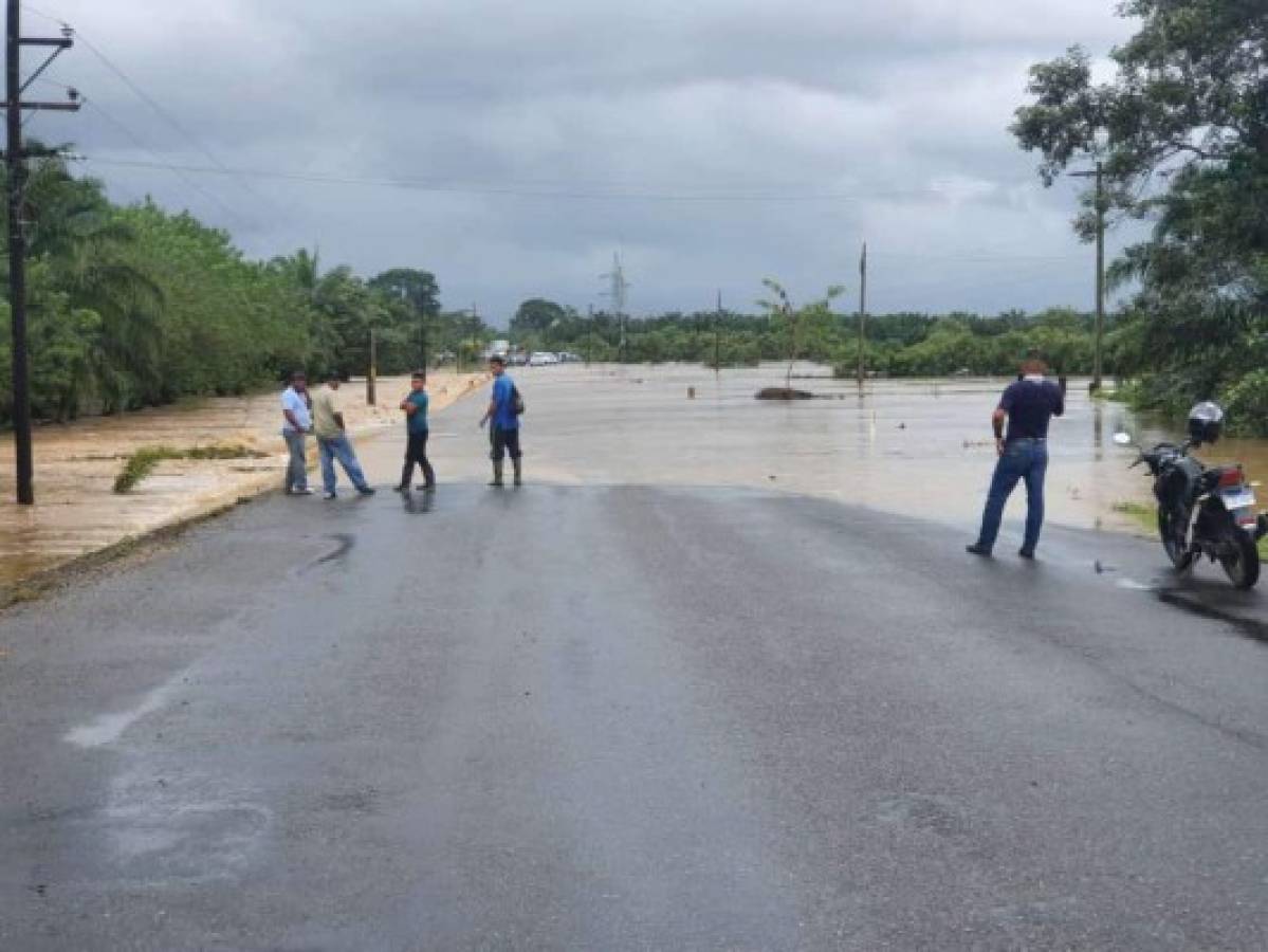 ¡Inundaciones, evacuaciones y rescates! Huracán Eta descarga su furia en territorio hondureño