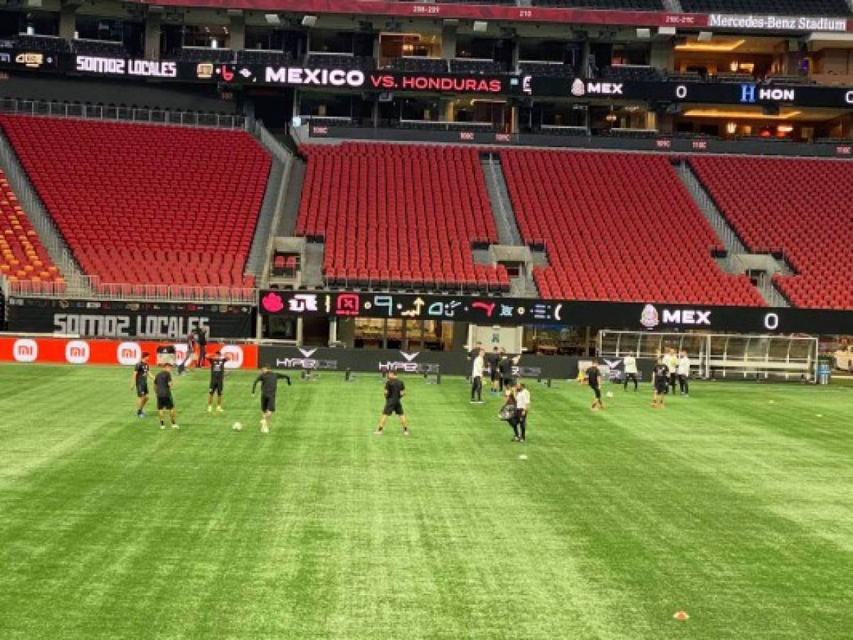 ¡Selfie, masaje y el camerino de la 'H'! Así fue reconocimiento de cancha de Honduras y México en Atlanta