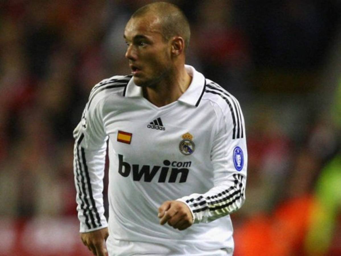 Vistieron la camisa del Ajax y Real Madrid y quizás no los recuerdes