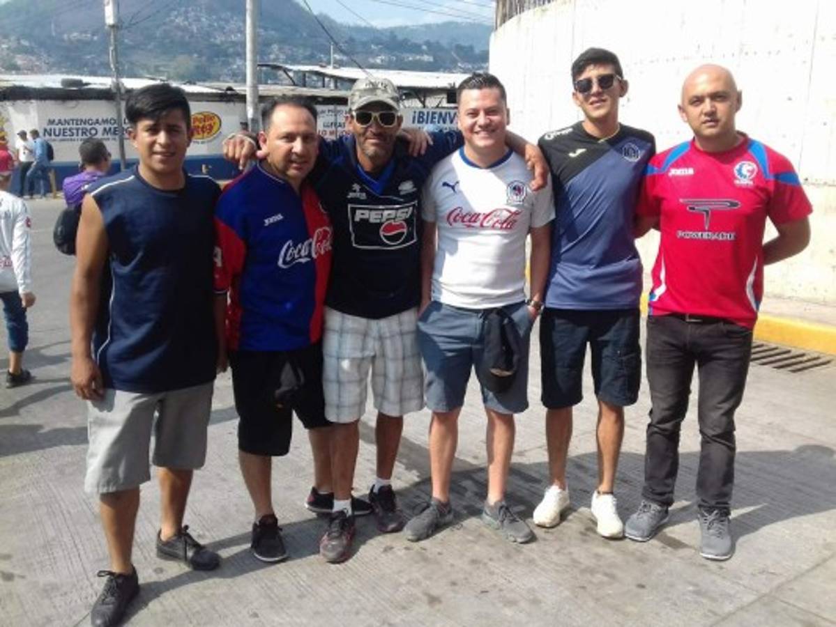 FOTOS: Alta seguridad en el clásico capitalino con tanquetas y fuertes retenes