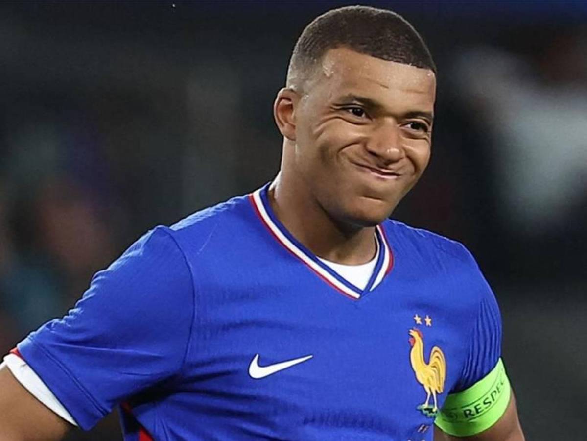 Esto fue lo que hizo Mbappé en Estocolmo tras rechazar a Francia: dos noche de fiestas, mujeres y en secreto