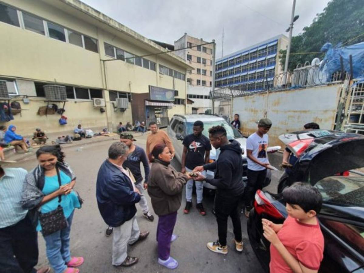 Romell Quioto y su gesto con asilo de ancianos donde está recluido exgloria del Olimpia y Selección de Honduras