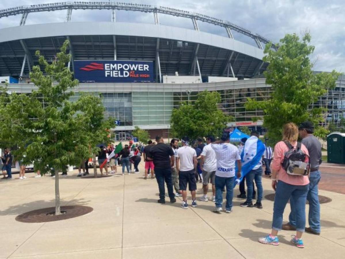 Así se vive el ambiente previo al Honduras-Costa Rica en Denver: Familia de jugador de la H presente