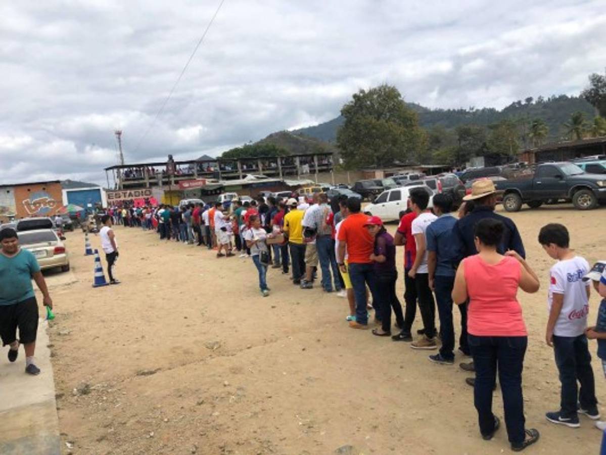 FOTOS: Olimpia desata la locura en el Marcelo Tinoco de Danlí