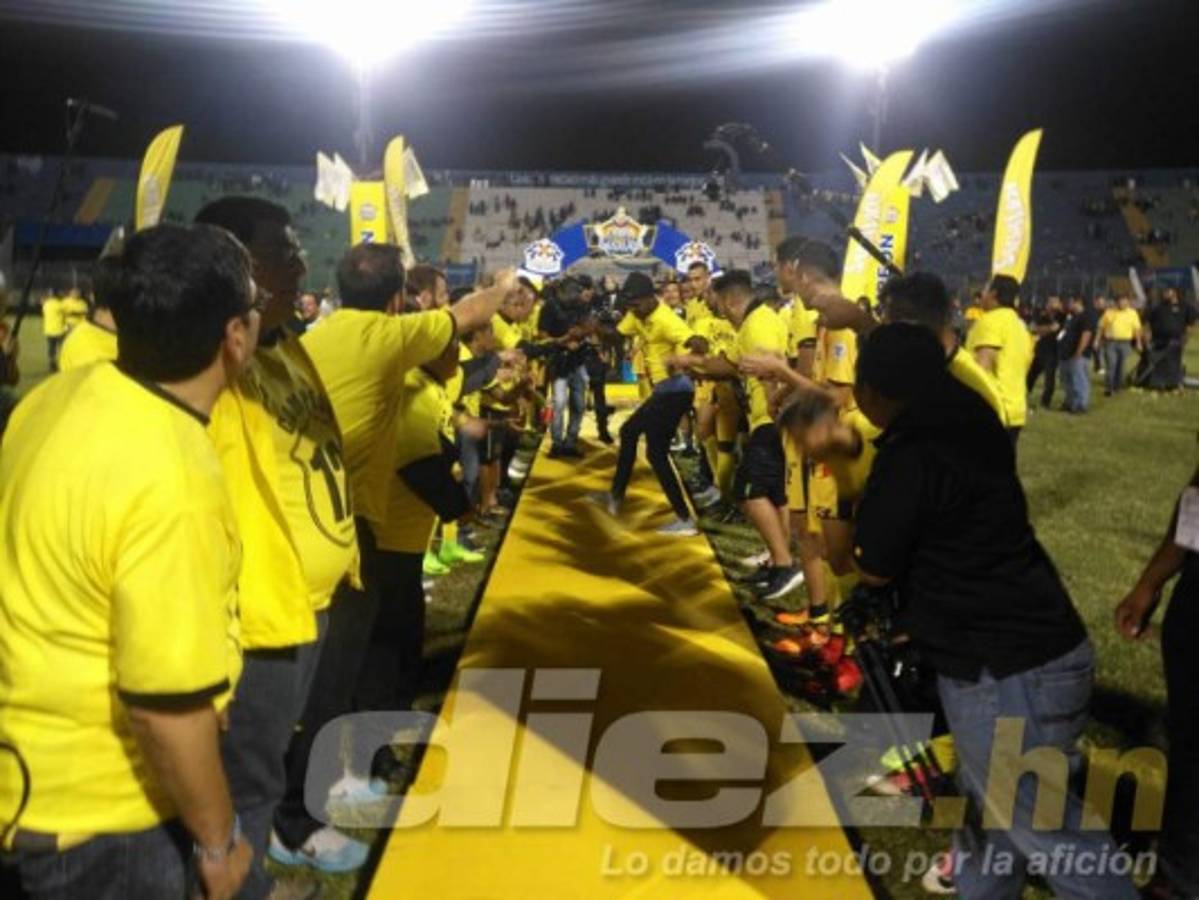 NO VISTE EN TV: El llanto de Rubilio, la fiesta en el campo y el pasillo aurinegro