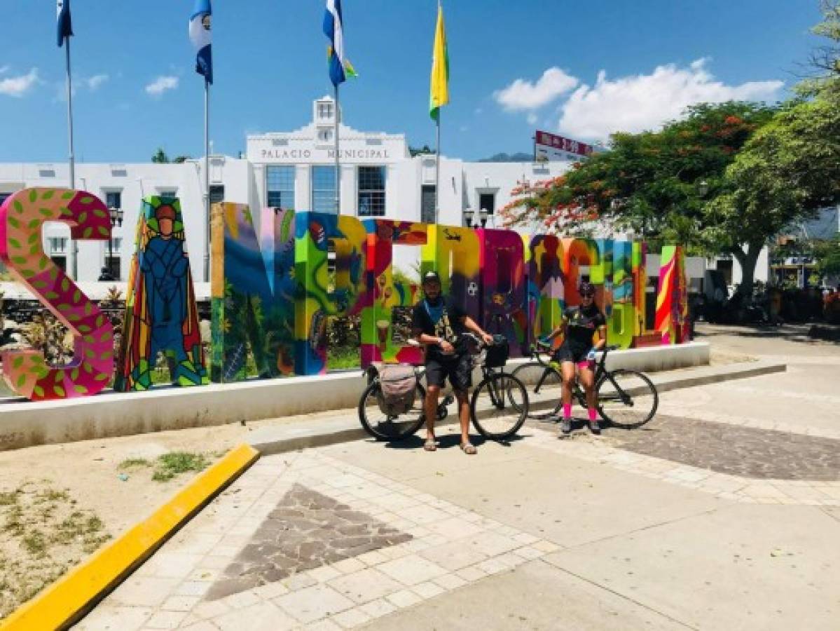 Alexandra Cruz, la hermosa ciclista hondureña que motivó a Tabaré Alonso a visitar San Pedro Sula
