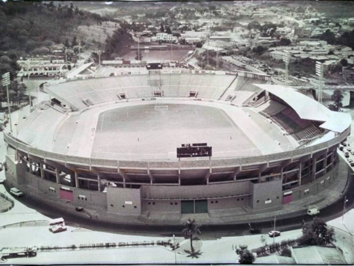 Las fotos inéditas de la última gran remodelación en el Estadio Nacional de Tegucigalpa