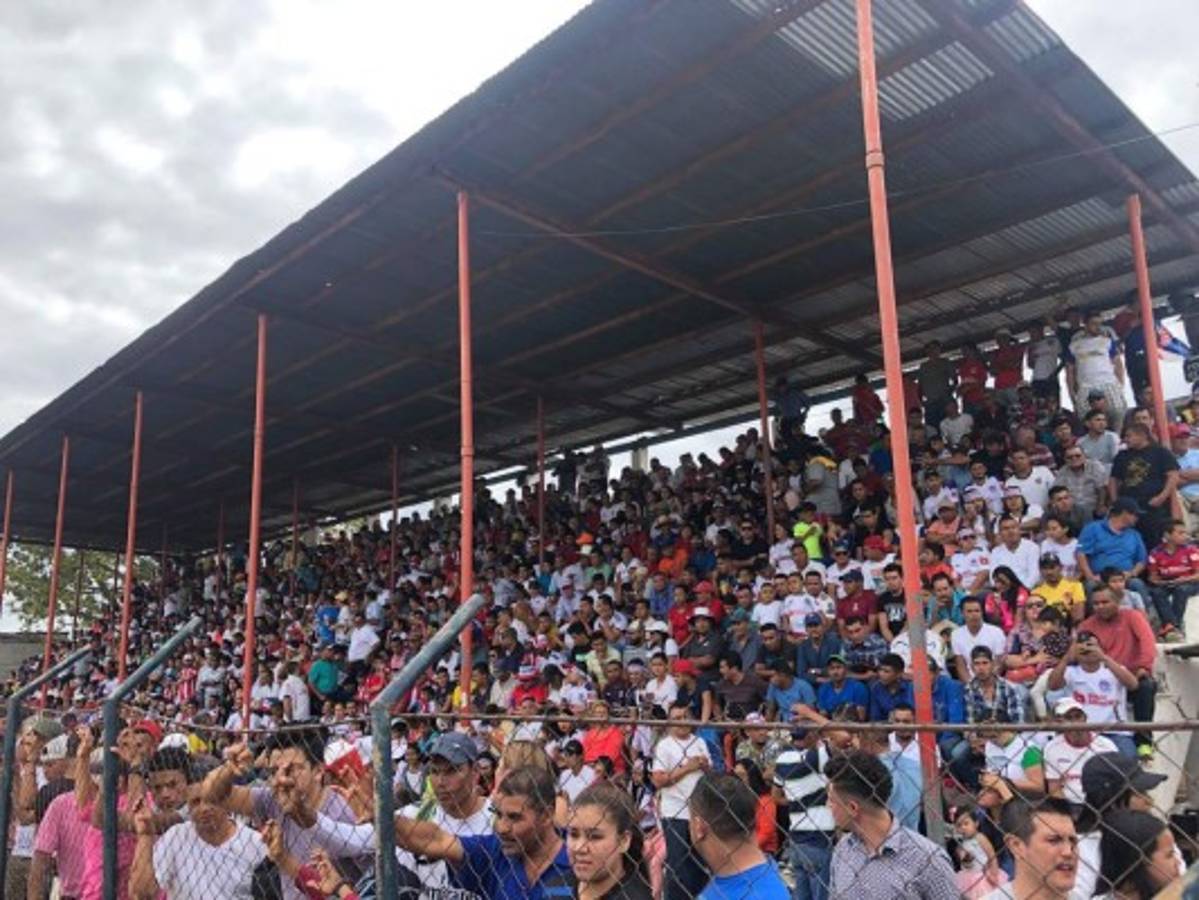 FOTOS: Olimpia desata la locura en el Marcelo Tinoco de Danlí