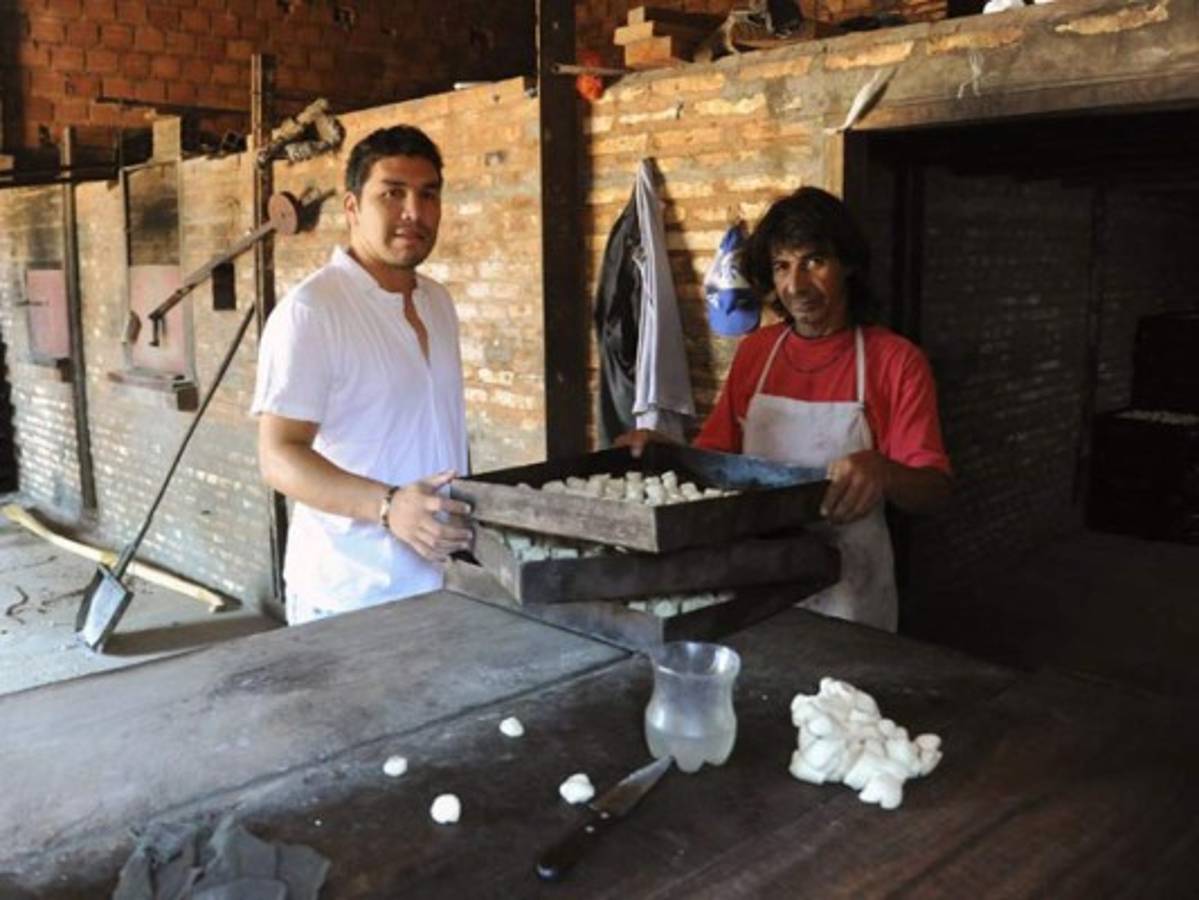 FOTOS | Salvador Cabañas, el exfutbolista que ahora predica a los jóvenes  