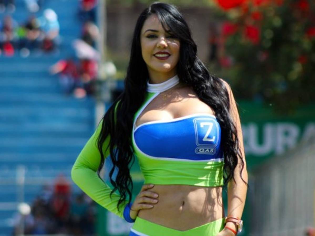 Ismari García, la belleza que engalana los juegos de la Liga de Guatemala