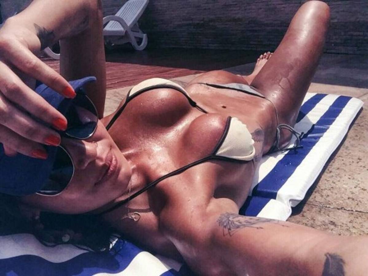 ¡EXPLOSIVA! La futbolista del Santos de Brasil con cuerpo de súper modelo