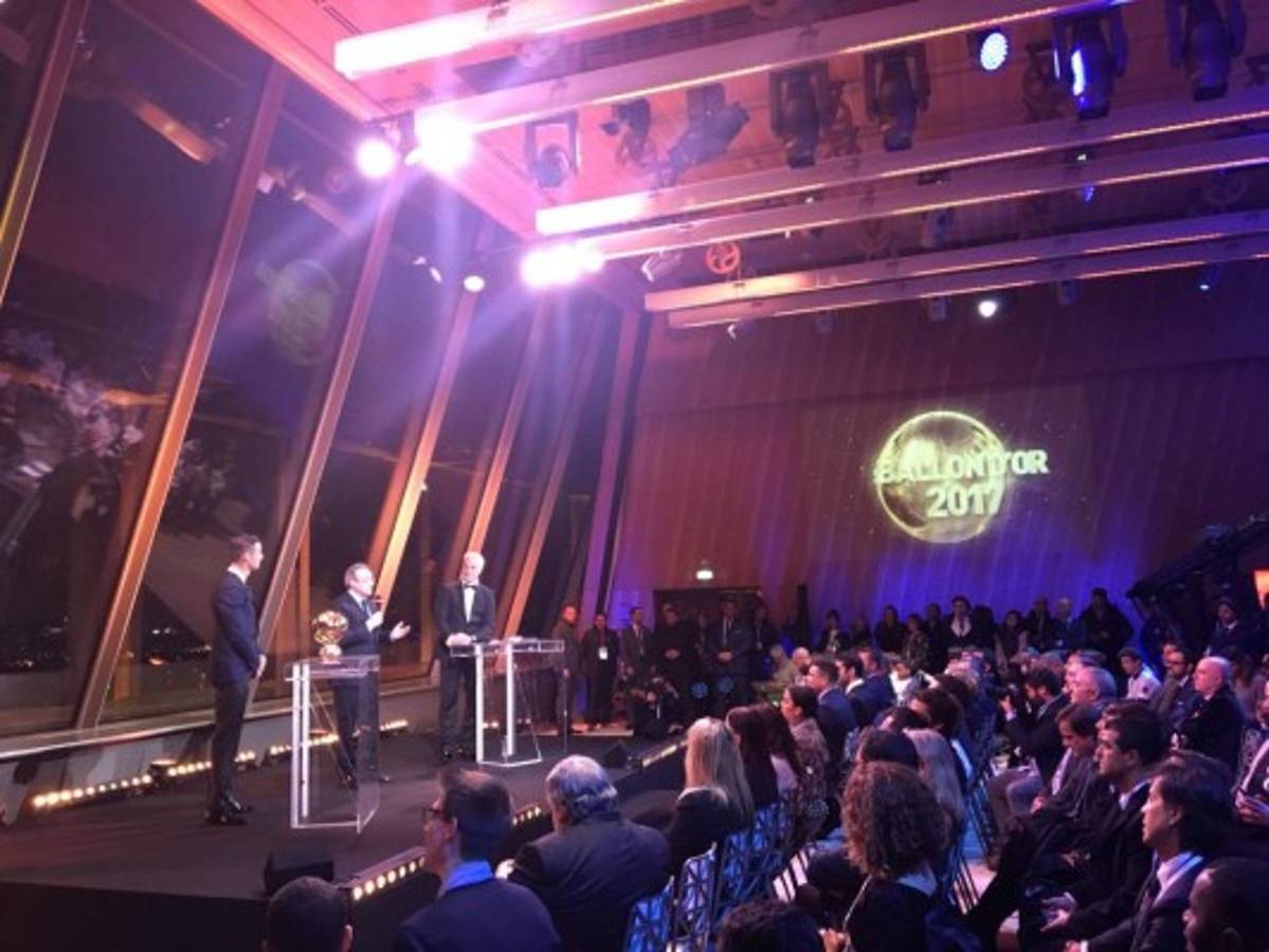 CURIOSO: Las íntimas fotos de Cristiano Ronaldo en la gala del Balón de Oro