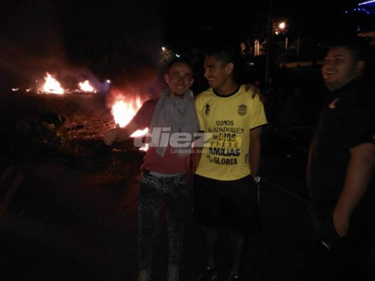 Así ha sido la odisea del Real España atrapado en las tomas de carreteras