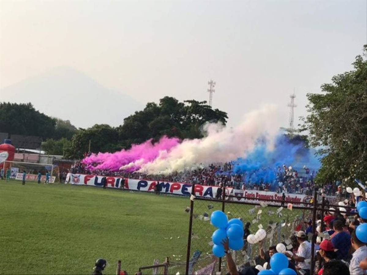 ¡Dramático! Luis Ángel Firpo consuma su descenso en El Salvador