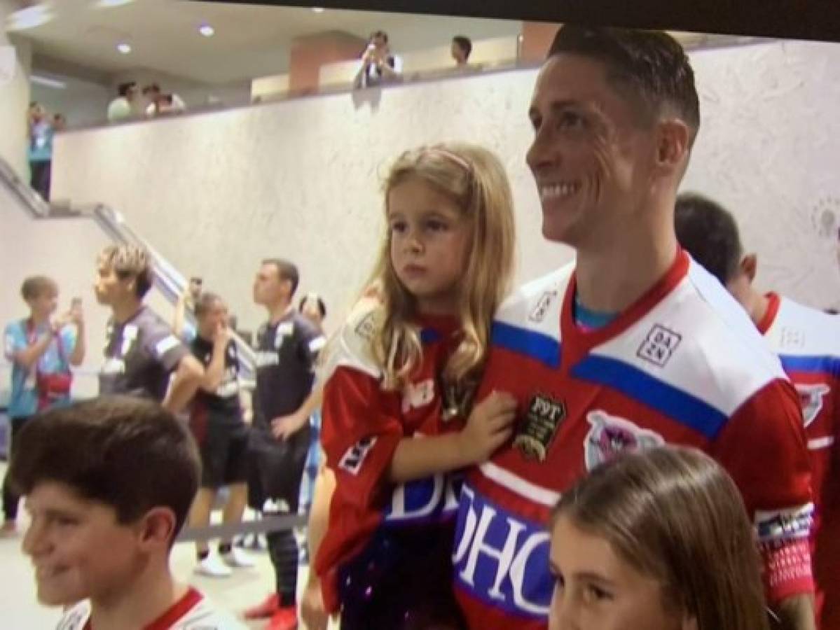 Así fue el adiós de Fernando Torres: Junto a dos grandes amigos y con paliza en Japón