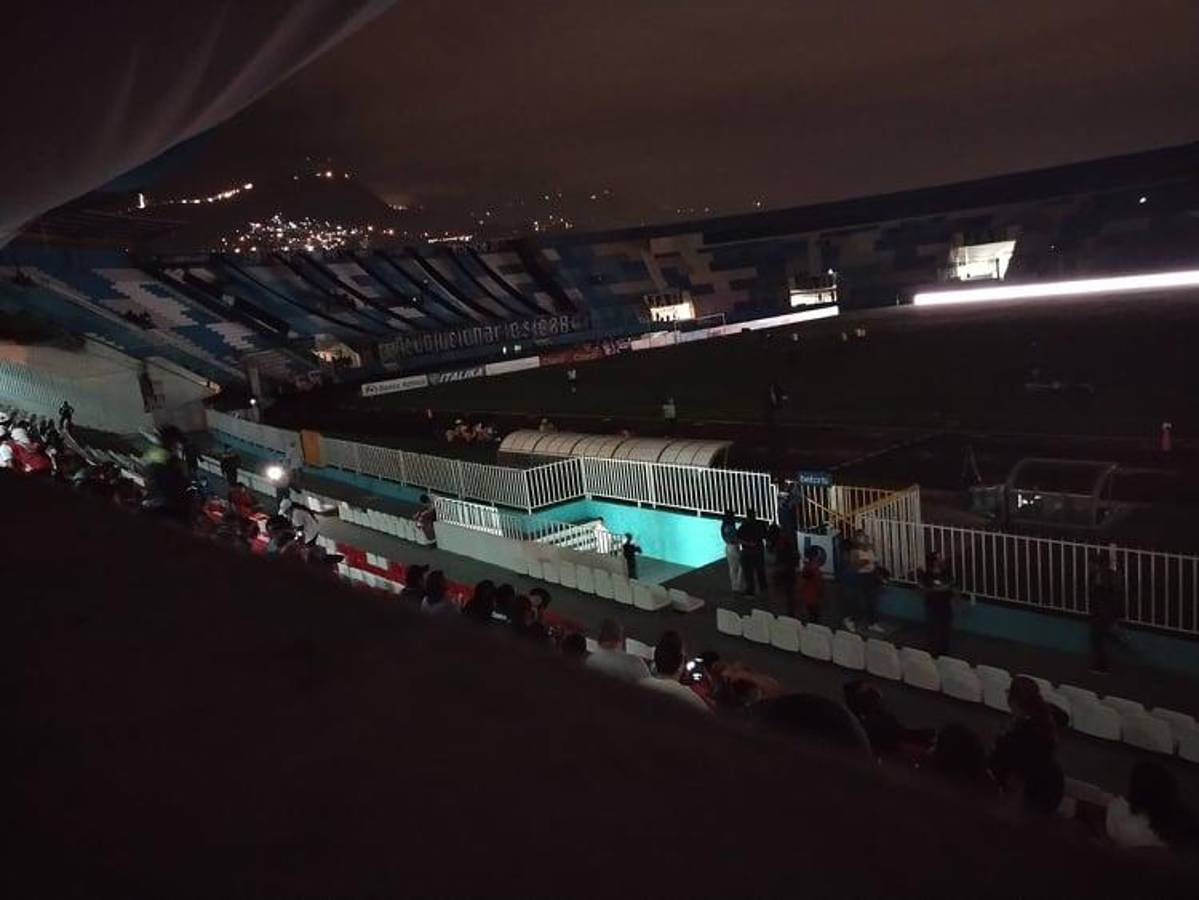 ¿Qué pasó en el Nacional previo al Motagua-Real Sociedad? El detalle de Kevin Álvarez con aficionado en el Excélsior