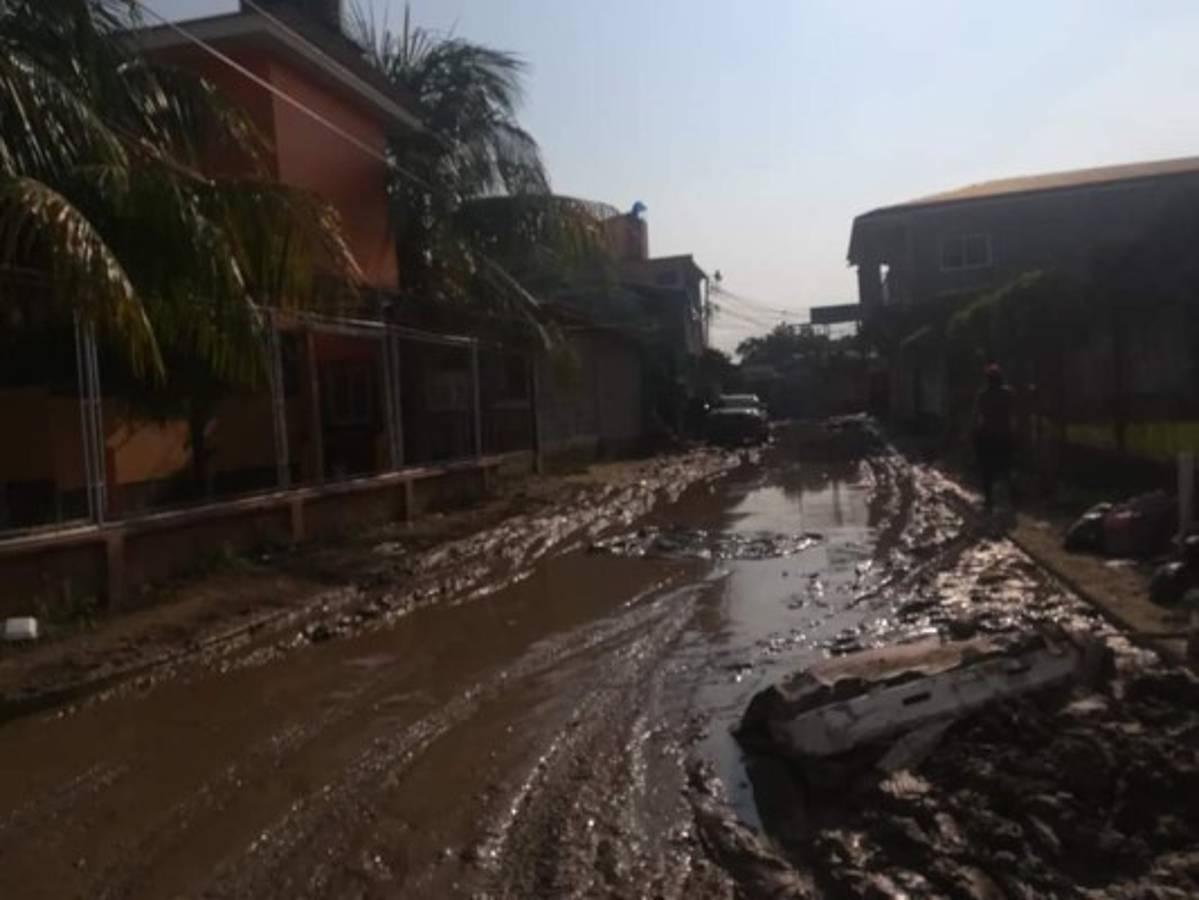 Así se encuentran las colonias de La Lima y Chamelecón tras el huracán Eta