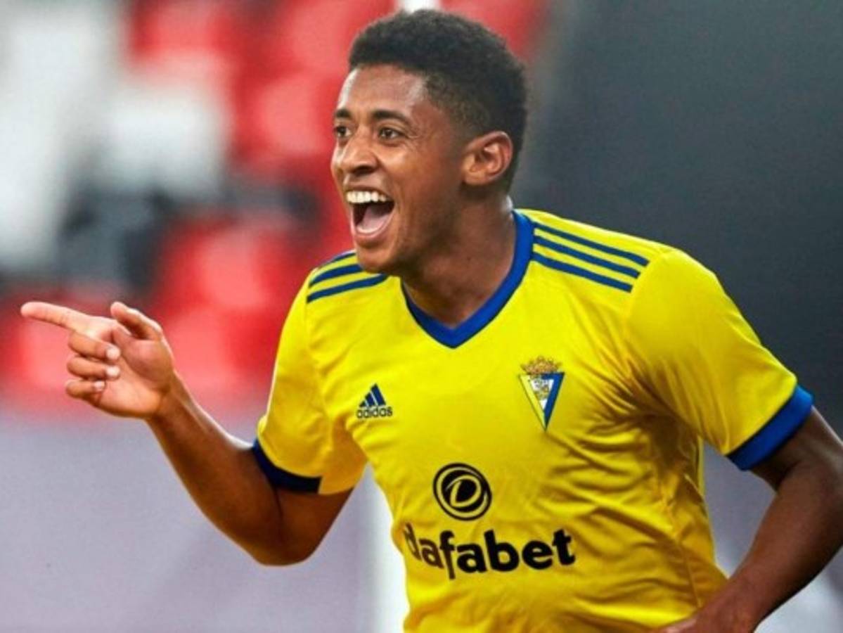 El panorama de los legionarios en el mercado de fichajes: Unos van y otros vienen... ¿qué pasará con Elis y Choco?