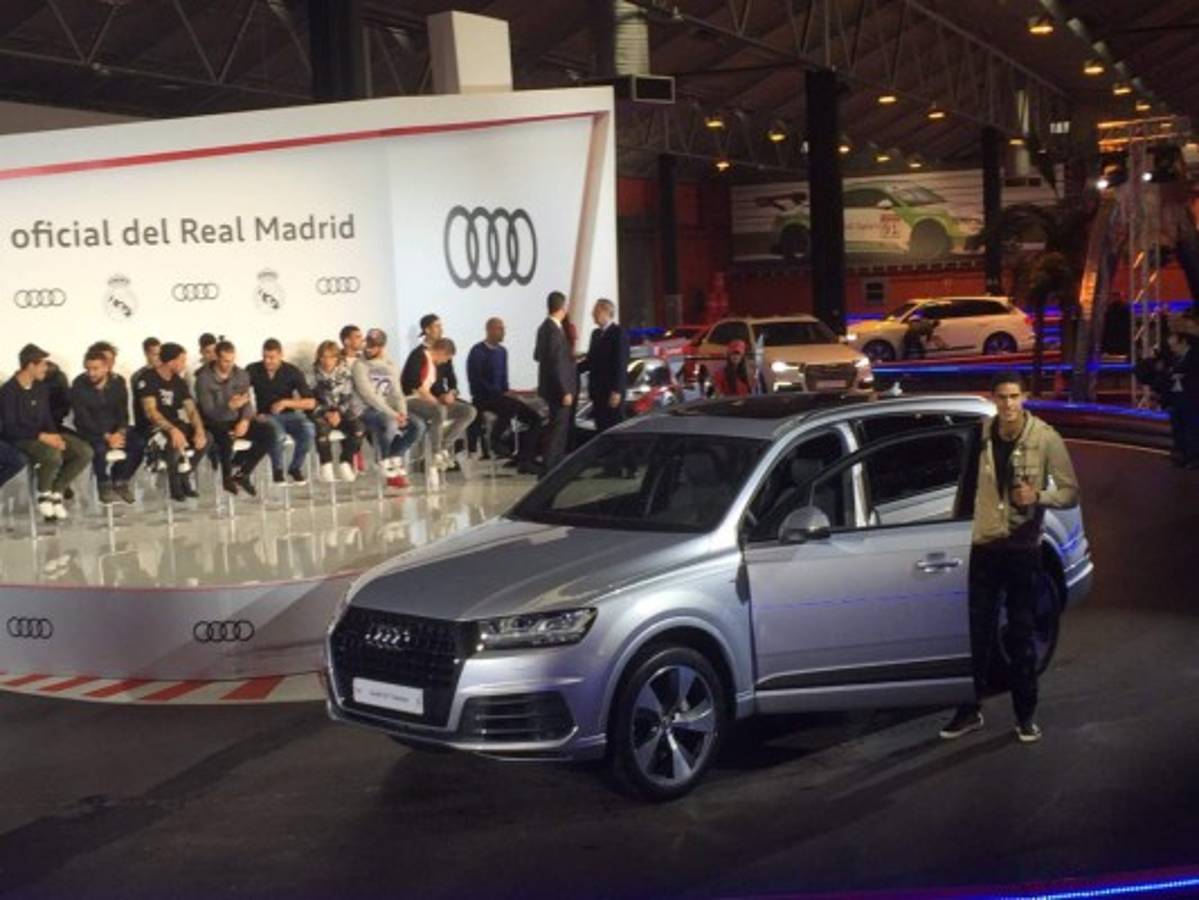 Fotos: Los espectaculares Audis que recibieron los jugadores del Real Madrid