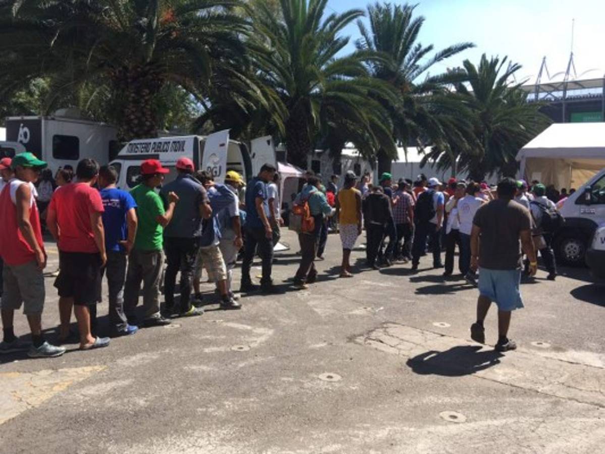 Así luce el estadio mexicano donde los migrantes hondureños han sido albergados